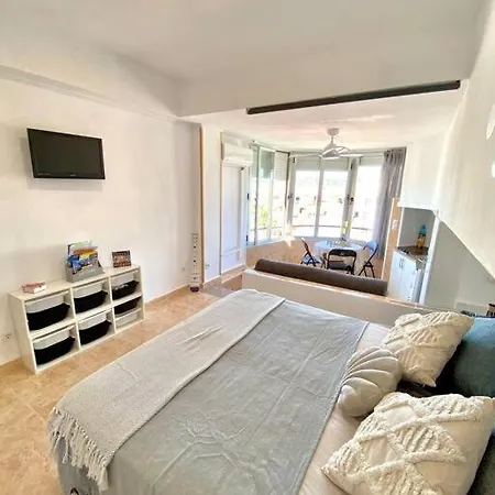 Promar Estudio La Colmena Con Piscina A 100m De La Playa Apartment